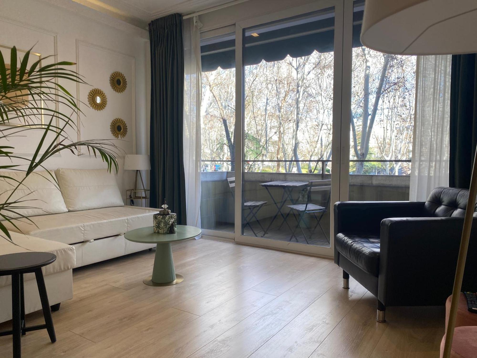 Apartament Lujoso Apto Paseo Del Prado Madryt Zewnętrze zdjęcie